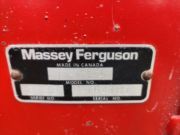 1976 Massey-Ferguson MF124
