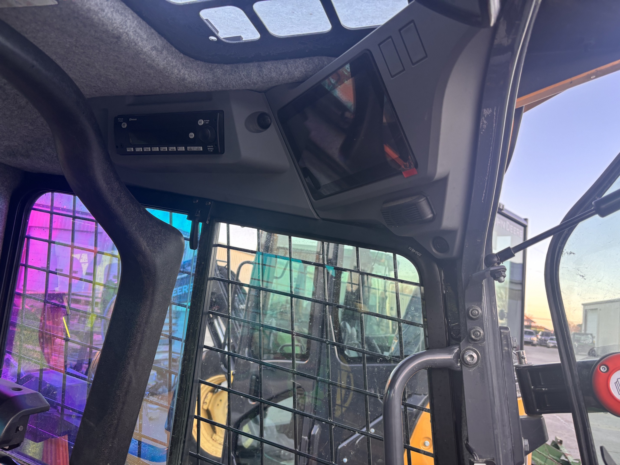 2024 John Deere 335 P Image 4