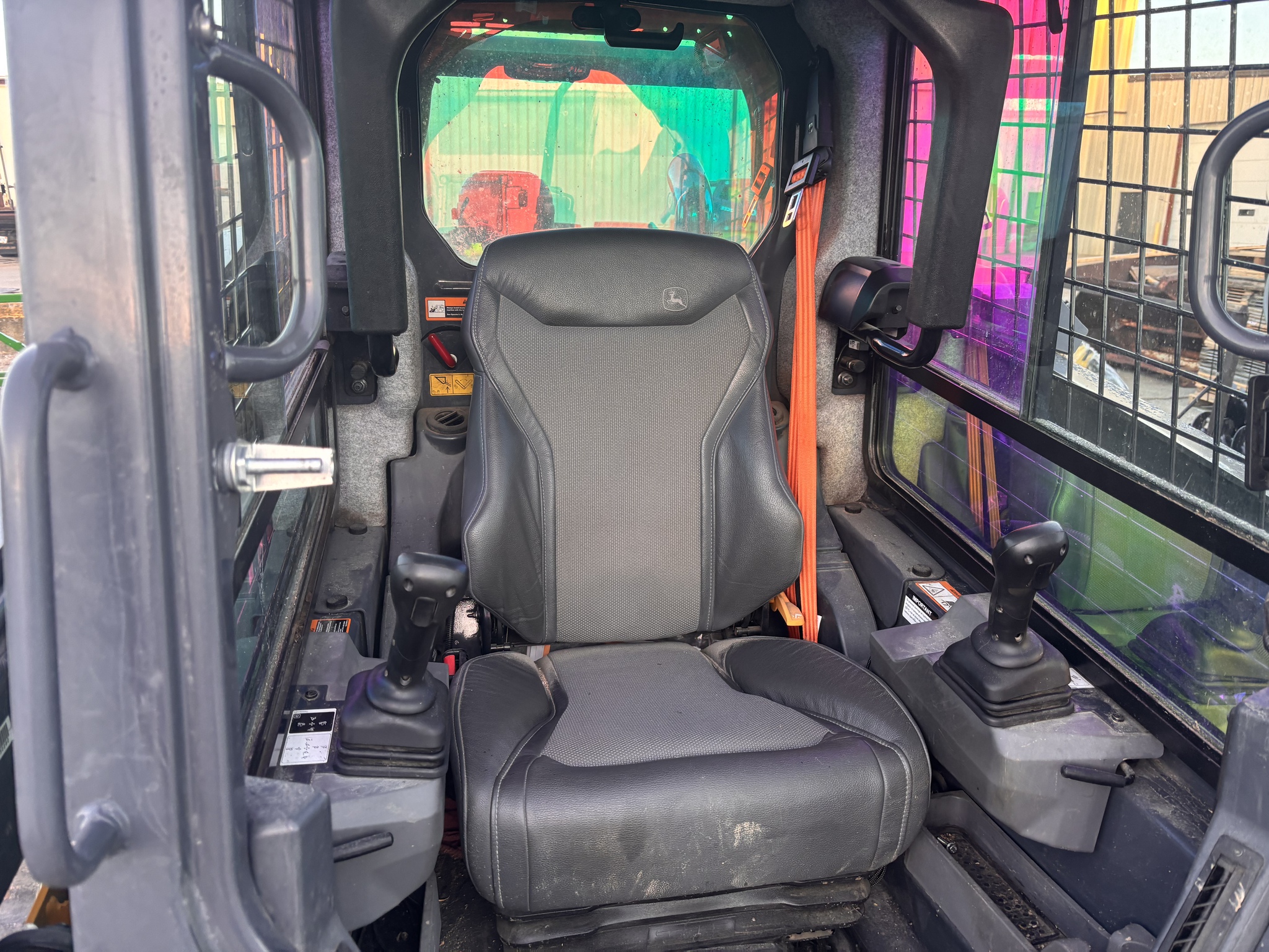 2024 John Deere 335 P Image 5