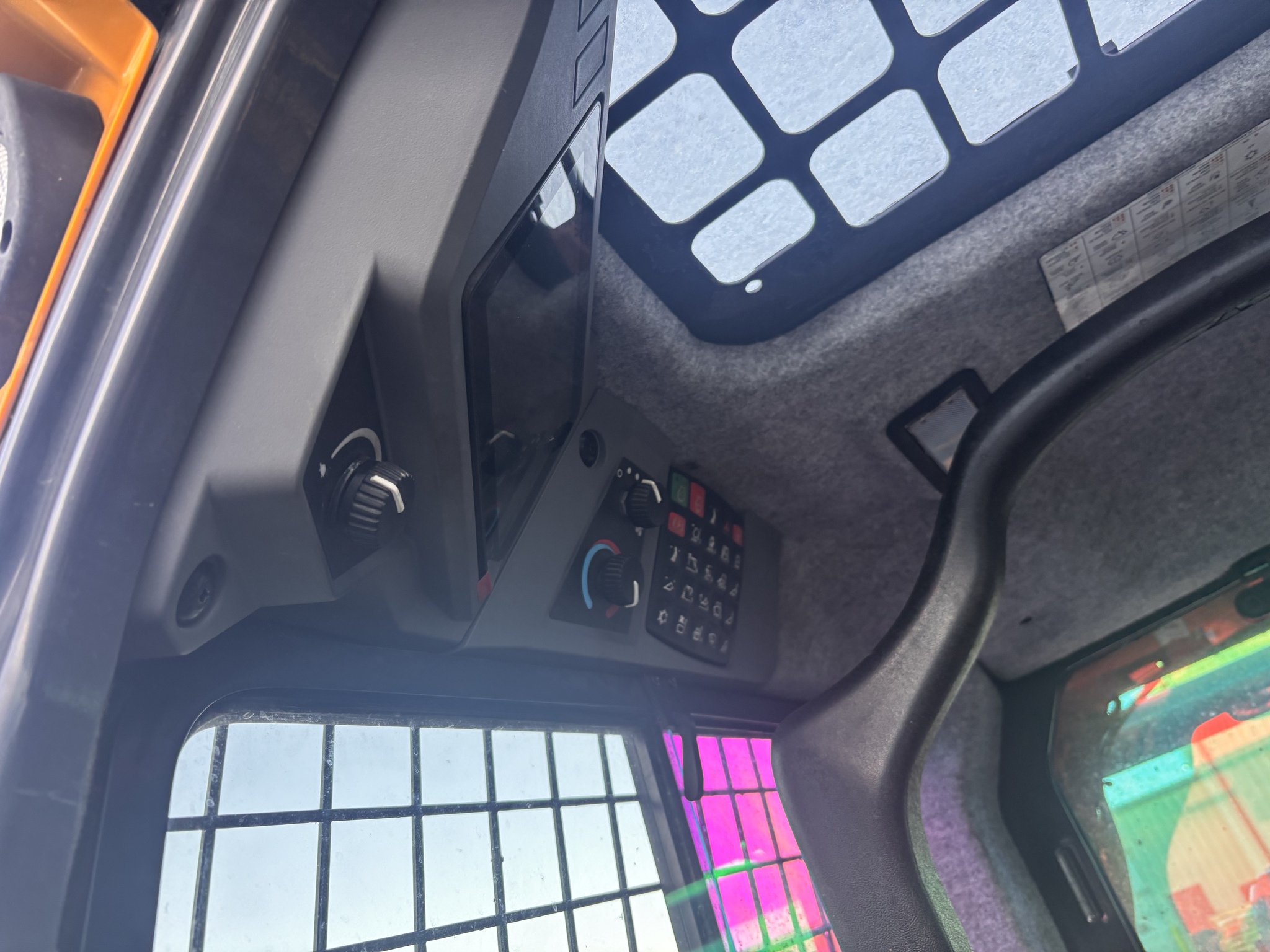 2024 John Deere 335 P Image 8