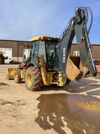 2023 John Deere 410L