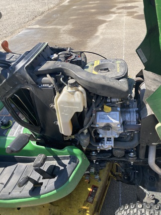 Photo of 2014 John Deere X738