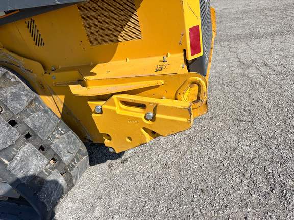 2023 John-Deere 325G