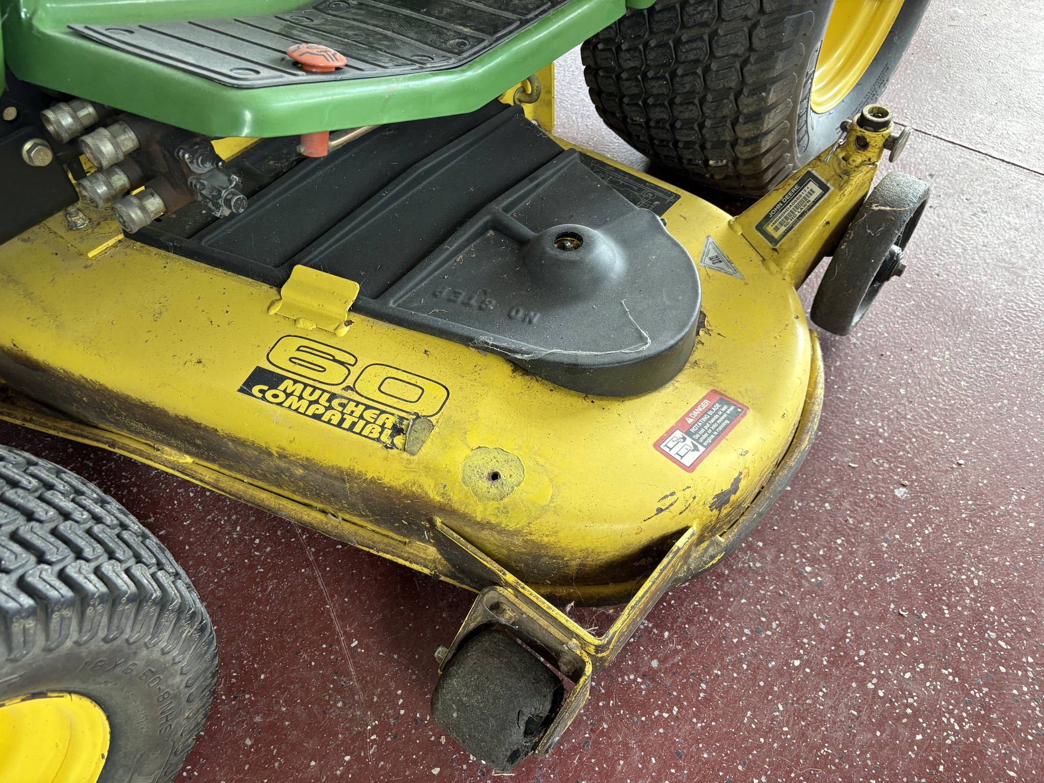 1998 John Deere 445 Image 17