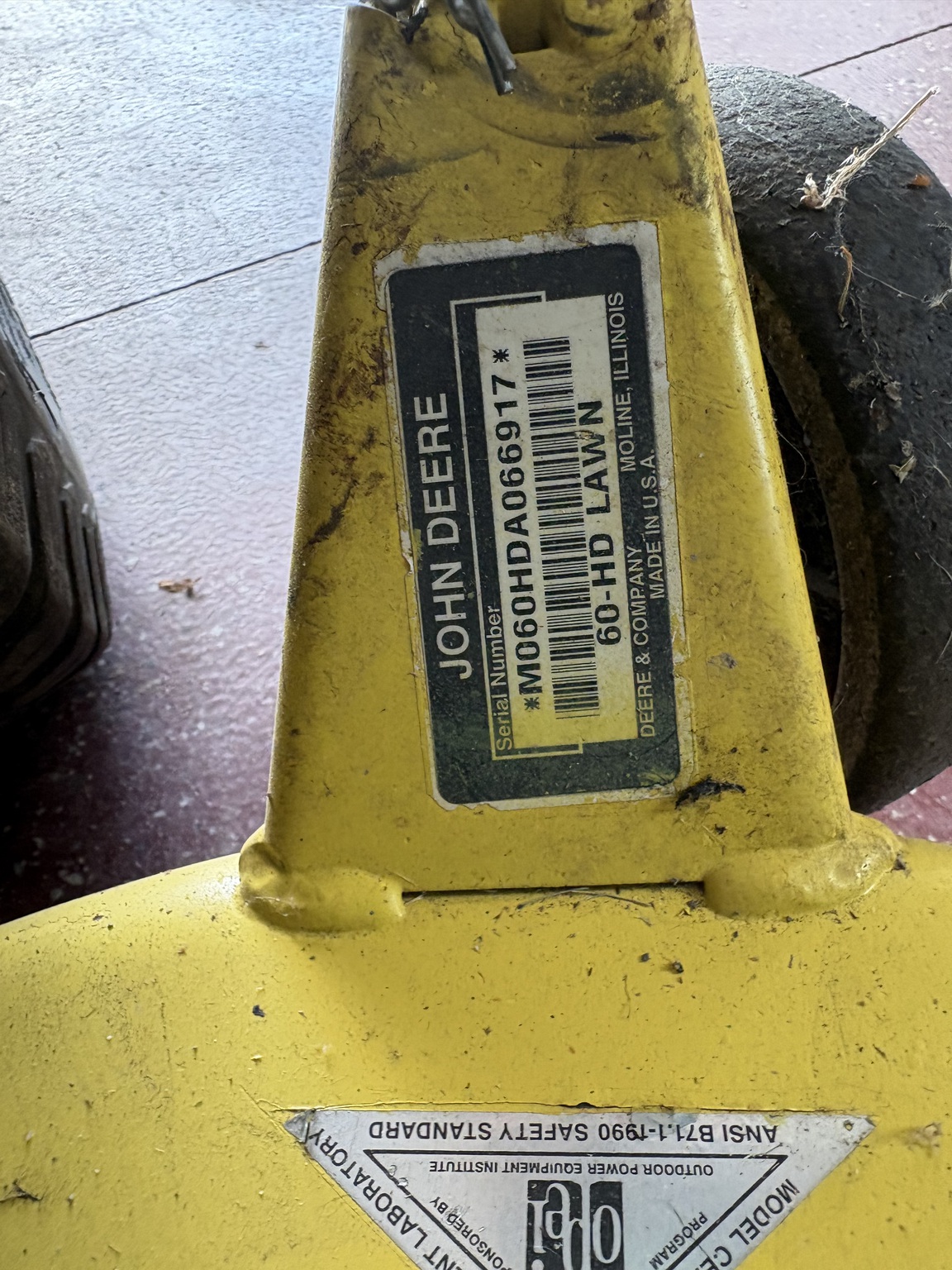 1998 John Deere 445 Image 19