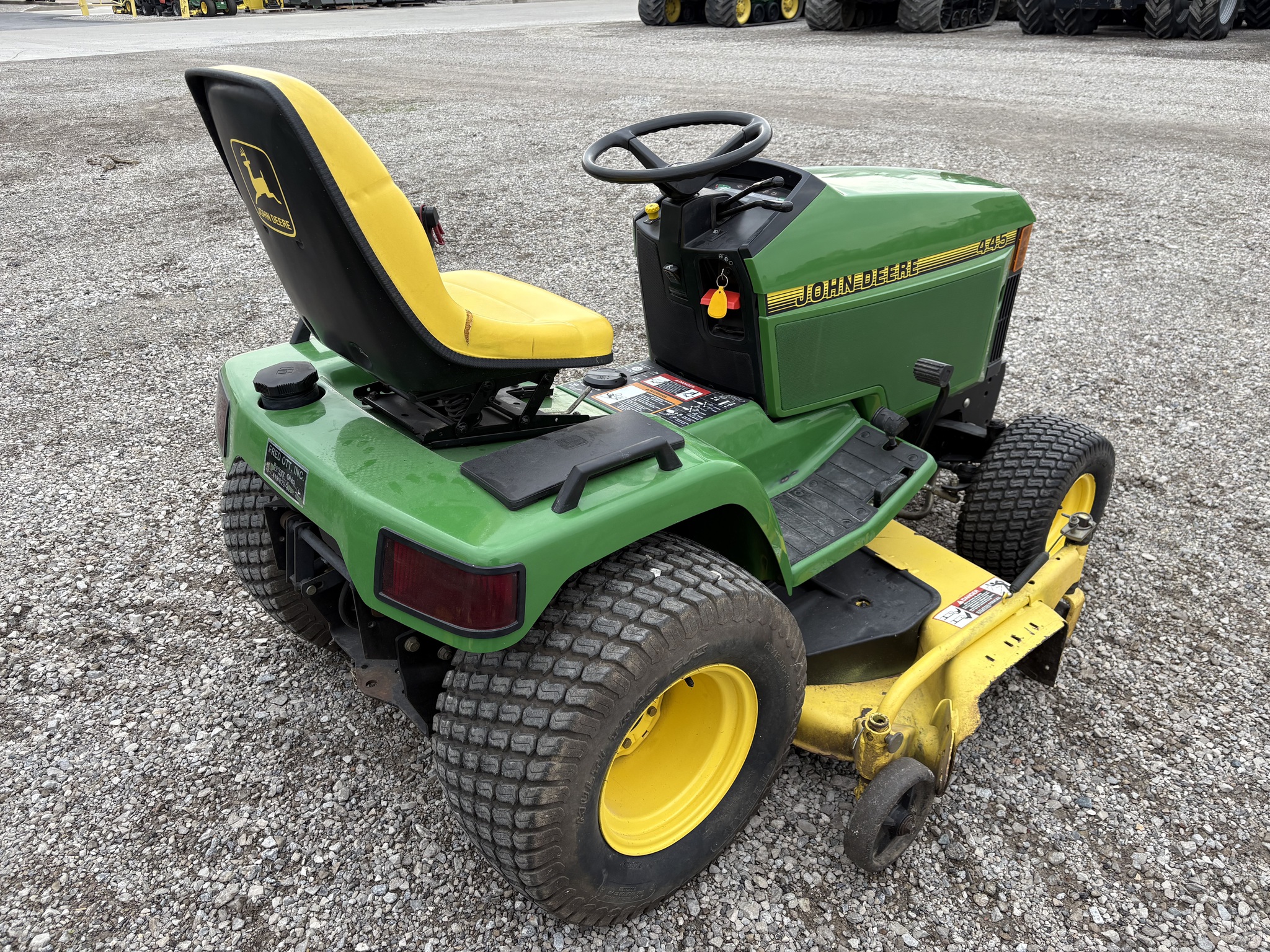 1998 John Deere 445 Image 5