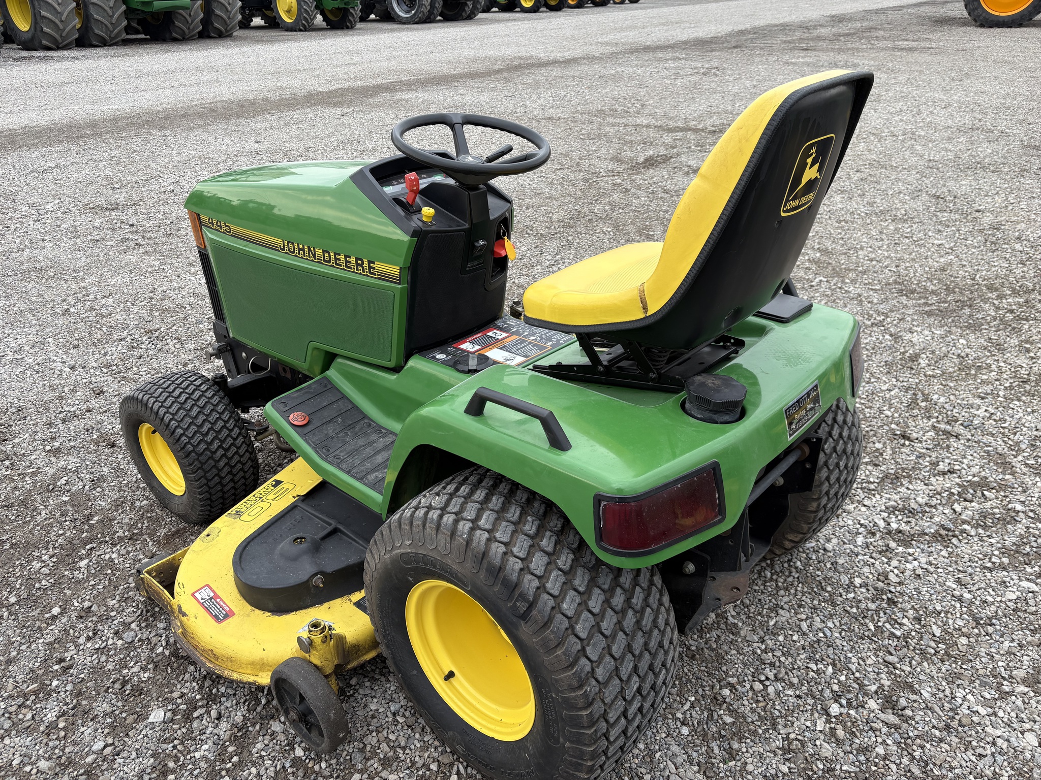 1998 John Deere 445 Image 7