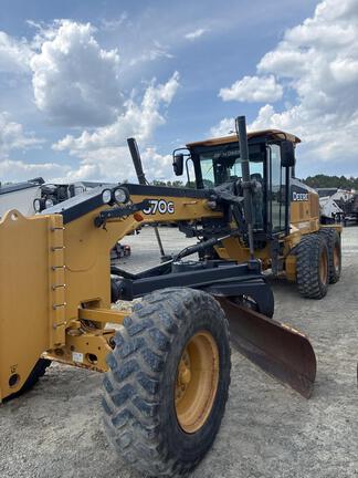 Photo of 2020 John Deere 670G