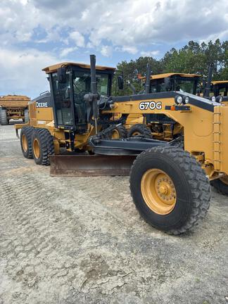 2020 John Deere 670G