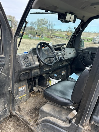 2023 John Deere XUV 835M - Photo3