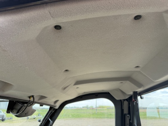 2023 John Deere XUV 835M - Photo19