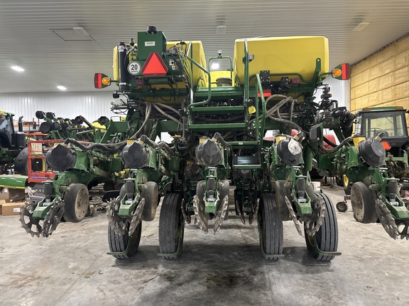 Used 2023 John Deere 1795 Planters: Drawn at Koenig Equipment in Franklin, IN - Photo1