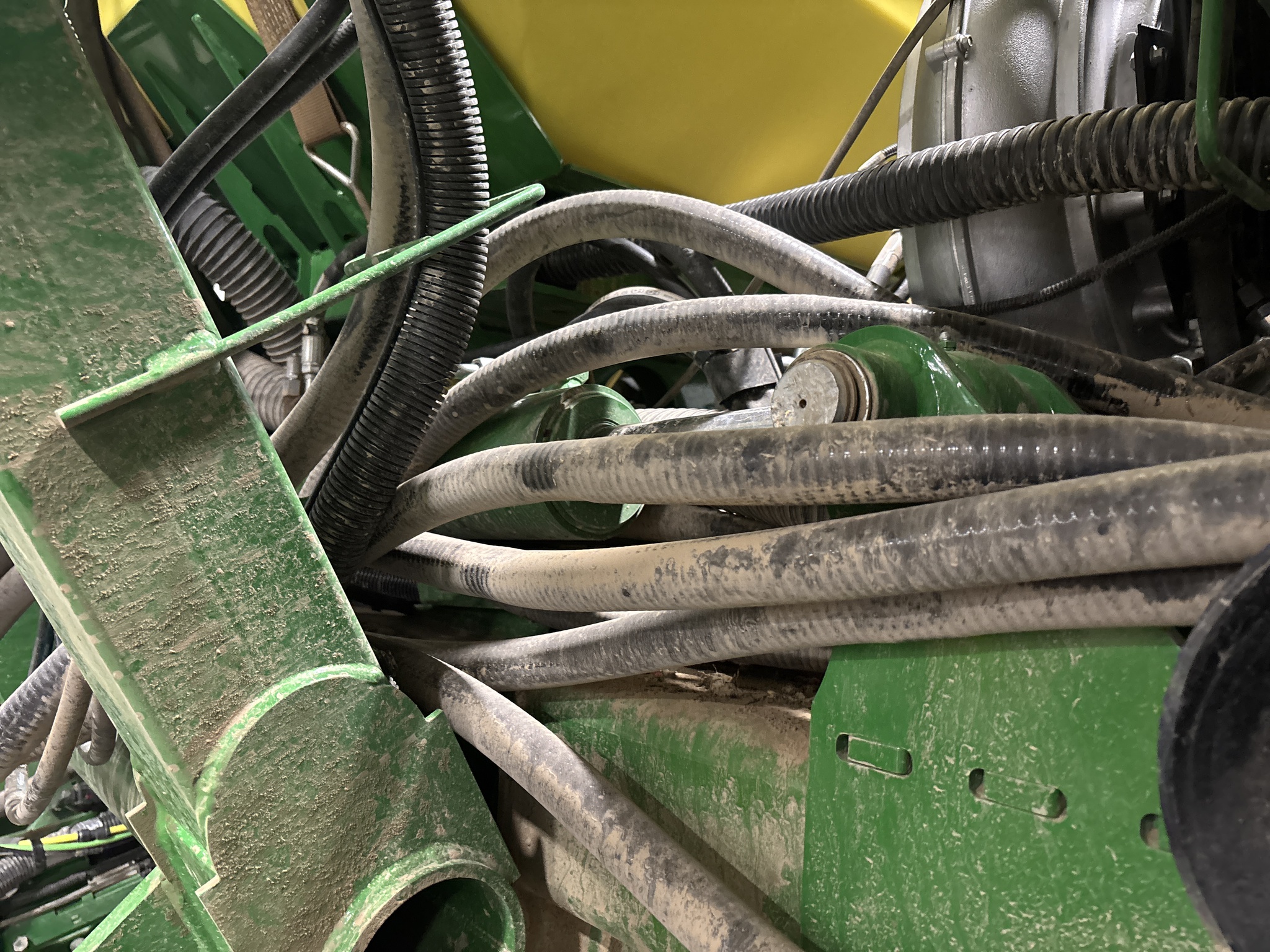 Used 2023 John Deere 1795 Planters: Drawn at Koenig Equipment in Franklin, IN - PhotoXL2