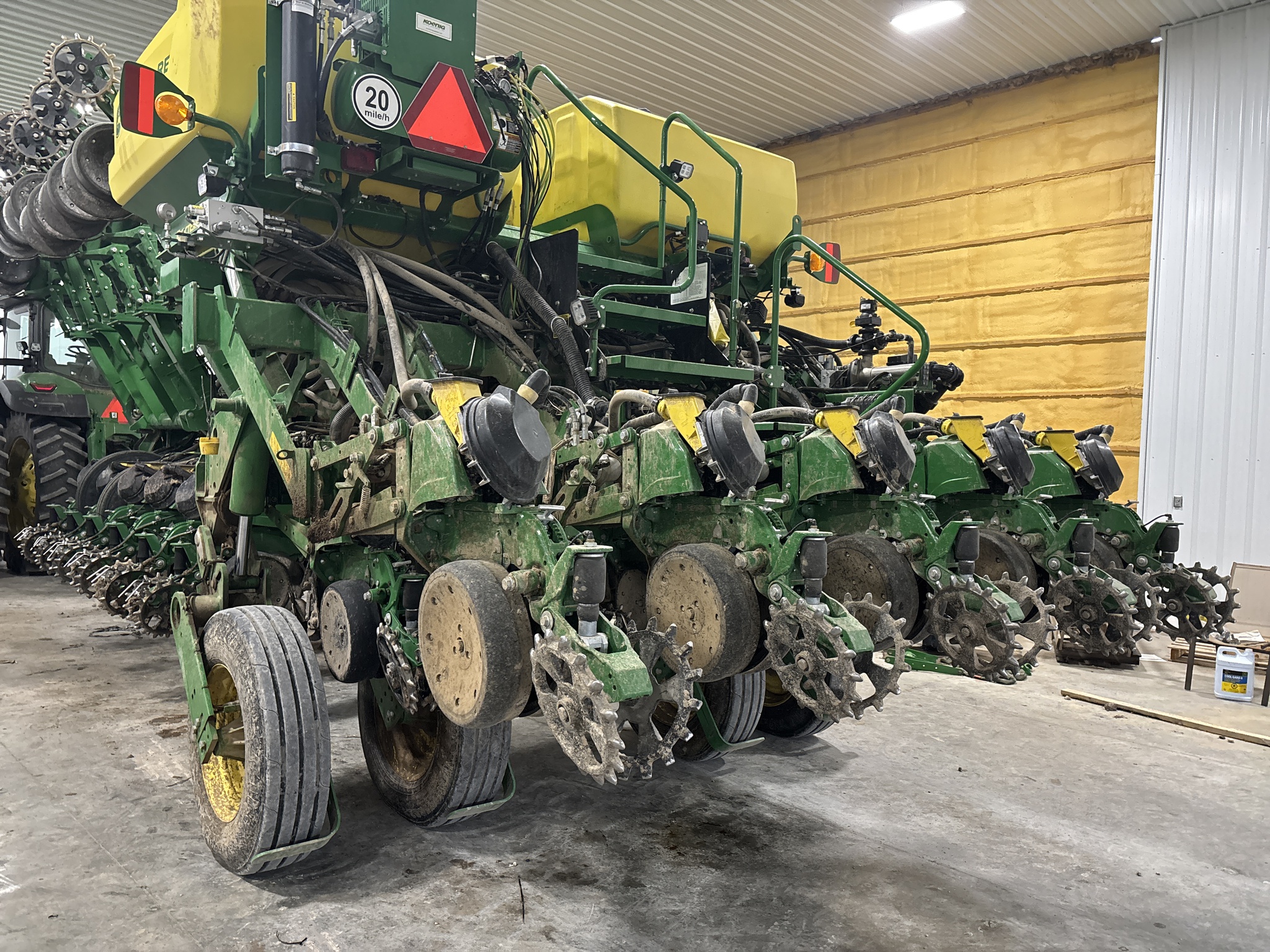 Used 2023 John Deere 1795 Planters: Drawn at Koenig Equipment in Franklin, IN - PhotoXL5