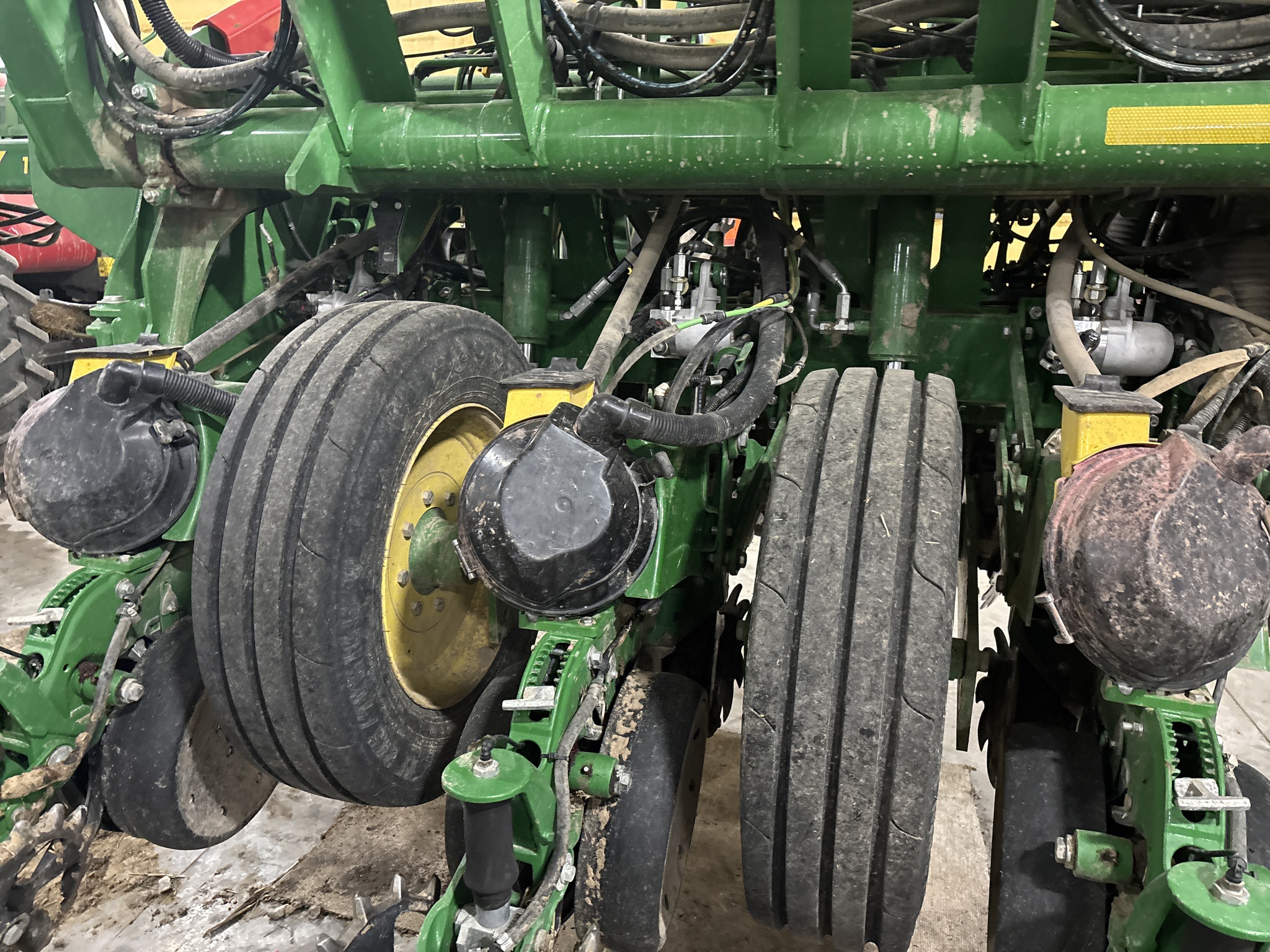 Used 2023 John Deere 1795 Planters: Drawn at Koenig Equipment in Franklin, IN - PhotoXL10