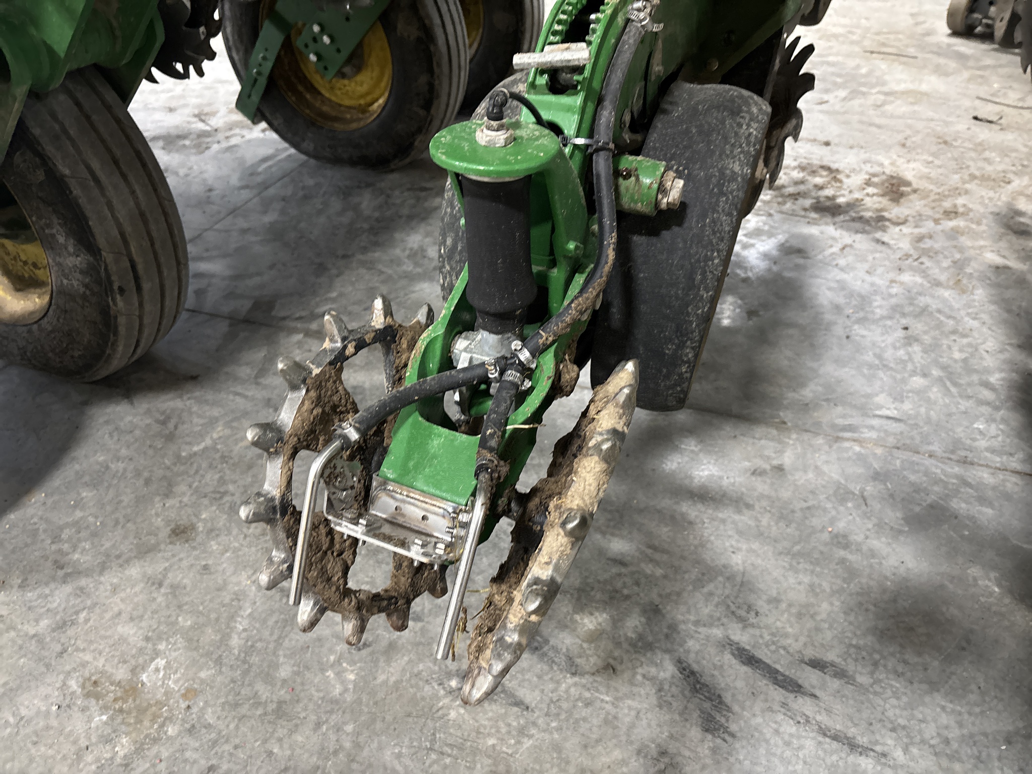 Used 2023 John Deere 1795 Planters: Drawn at Koenig Equipment in Franklin, IN - PhotoXL12