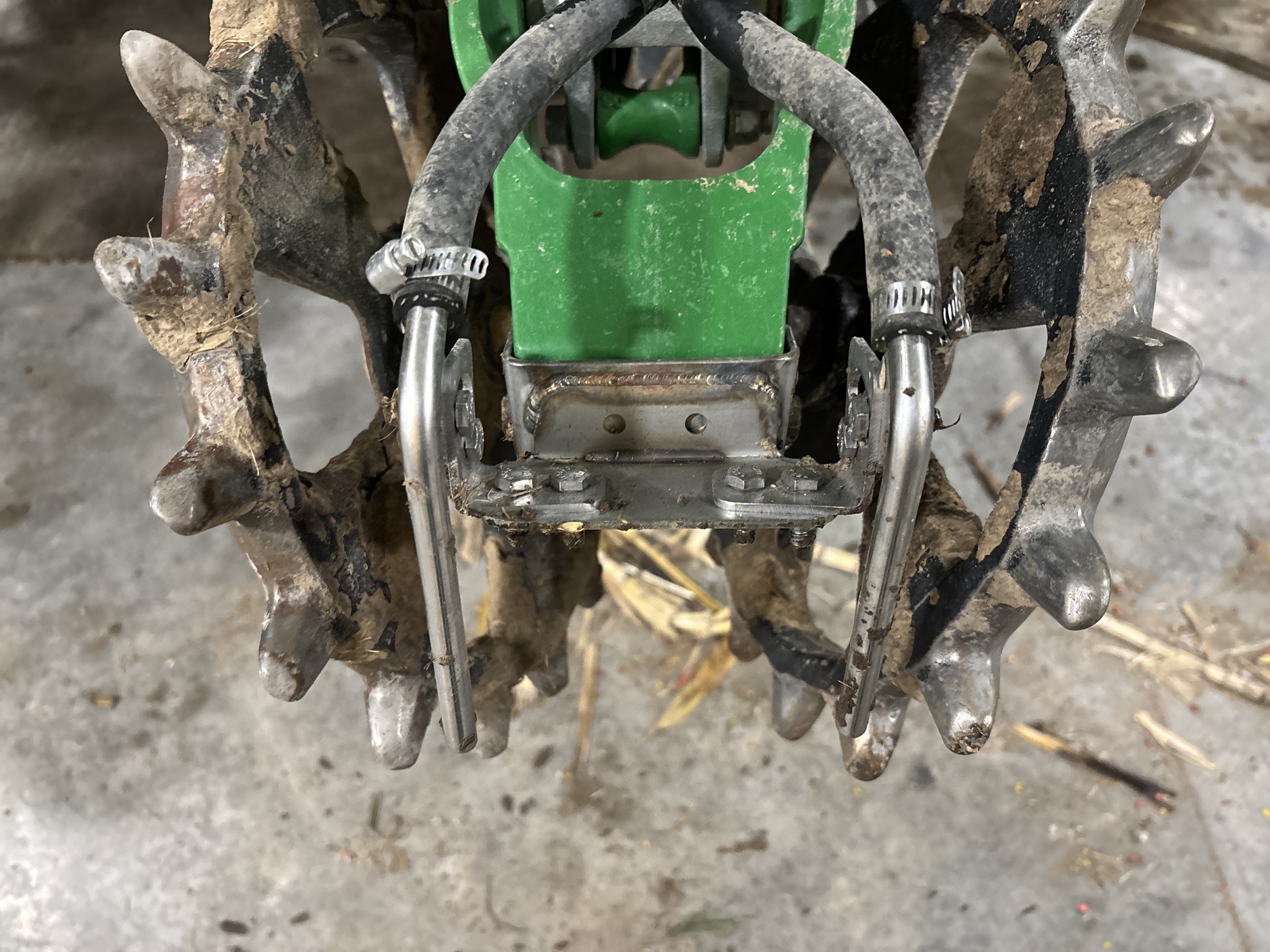 Used 2023 John Deere 1795 Planters: Drawn at Koenig Equipment in Franklin, IN - PhotoXL16