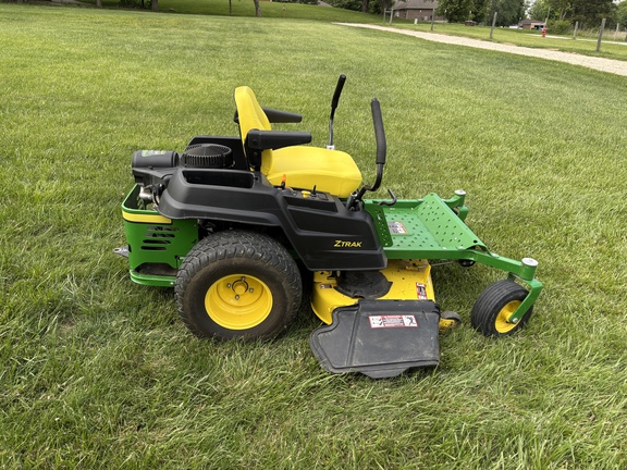 Used 2017 John Deere Z535M Zero Turn Mowers at Koenig Equipment in Oxford, OH - Photo5
