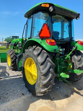 2022 John Deere 5090E