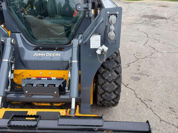 2024 John Deere 324G