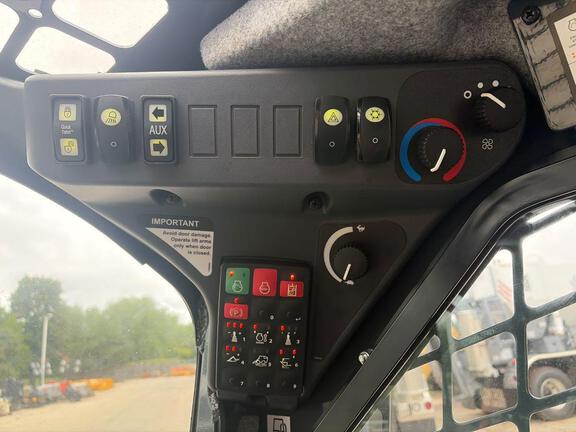 2024 John Deere 324G