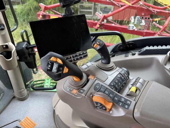 Photo of 2024 John Deere 6R 145