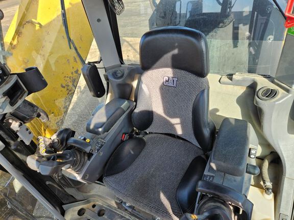 2019 Caterpillar 140M3