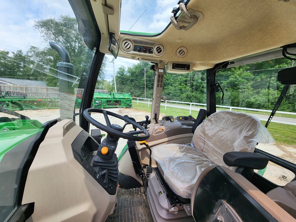 2024 John-Deere 5075E