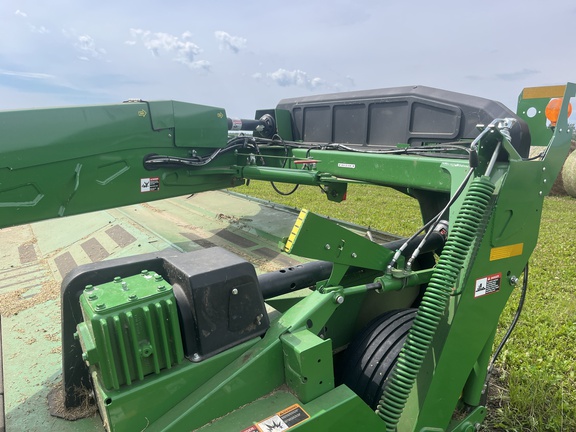 Used 2023 John Deere C400 Mower Conditioners at Horizon Ag & Turf in High Prairie, AB - Photo4