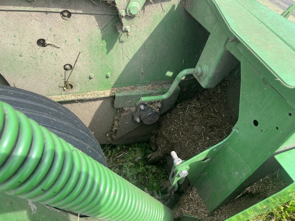 Used 2023 John Deere C400 Mower Conditioners at Horizon Ag & Turf in High Prairie, AB - Photo9