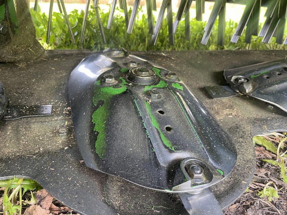 Used 2023 John Deere C400 Mower Conditioners at Horizon Ag & Turf in High Prairie, AB - Photo17
