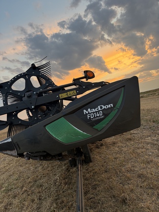 Used 2018 MacDon FD140 Combine Platforms at Horizon Ag & Turf in Lloydminster, AB - Photo2