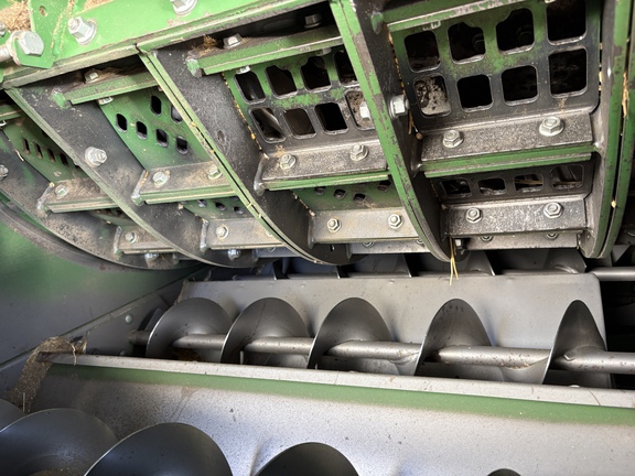Used 2017 John Deere S680 Combines at Horizon Ag & Turf in Lloydminster, AB - Photo19