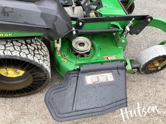 Photo of 2024 John Deere Q820M