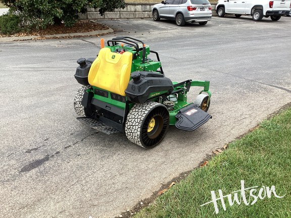 Photo of 2024 John Deere Q820M