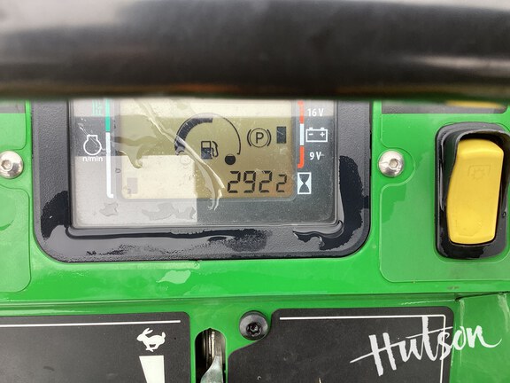 Photo of 2024 John Deere Q820M