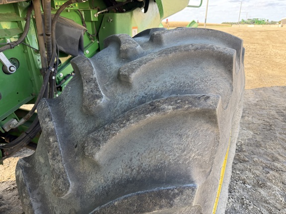 2014 John Deere S690 - Photo15