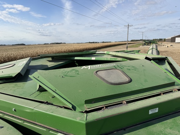 2014 John Deere S690 - Photo17
