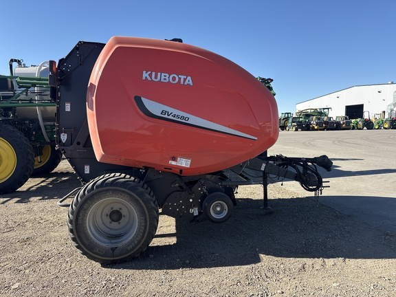 Used 2020 Kubota Bv4580 Round Balers at Horizon Ag & Turf in Lloydminster, AB - Photo3