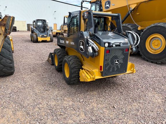 2023 John Deere 320G