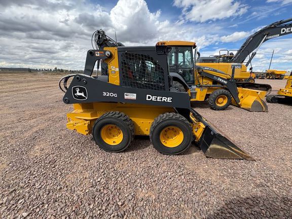 2023 John Deere 320G