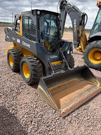 2023 John Deere 320G