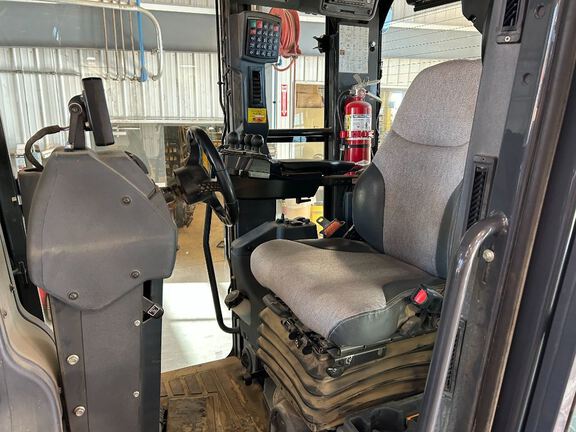2019 John Deere 772G