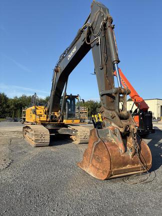 2024 John Deere 350 P-Tier