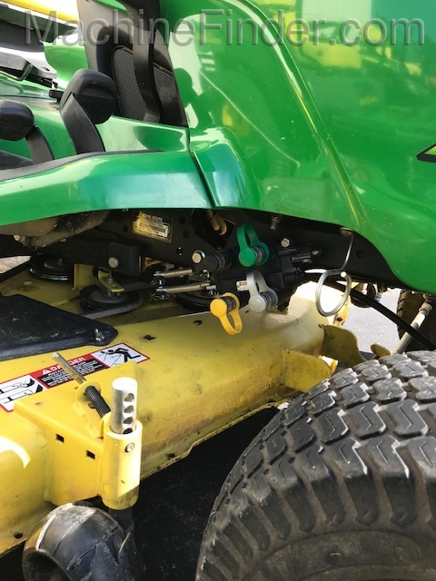 2002 John Deere X475 Image 5