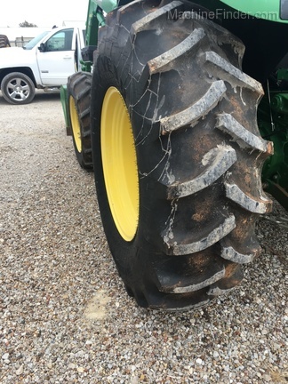 2013 John Deere 5085E Image 5