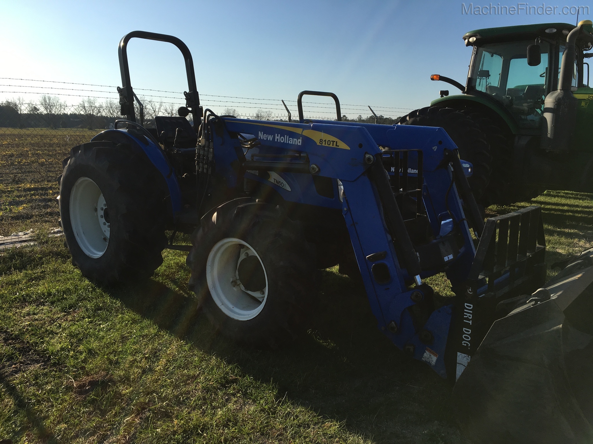 2000 New Holland TN60A Image 2