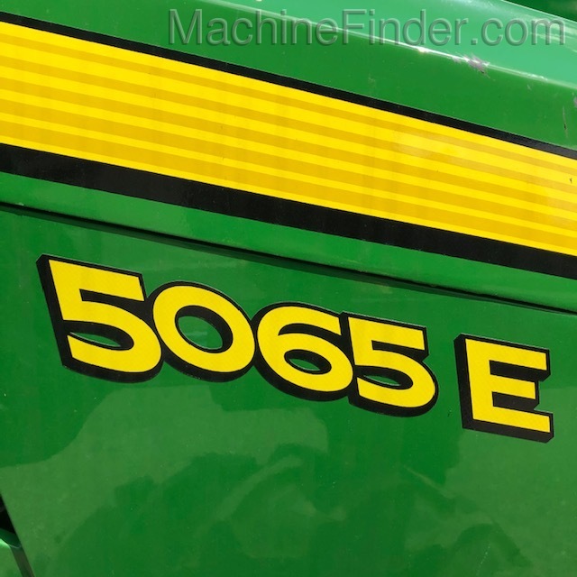 2020 John Deere 5065E Image 6