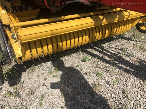 2015 New Holland 460 Image 3