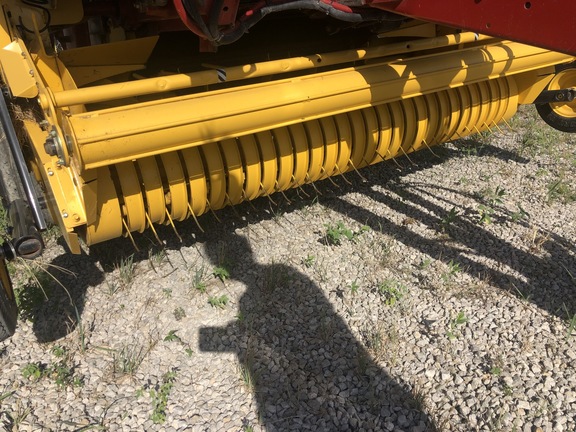 2015 New Holland 460 Image 3
